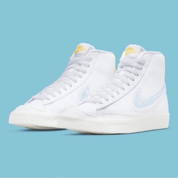Nike Other - Nike Blazer Mid '77 GS 'Brushstroke - Royal Tint' size US Youth 6, Womens 7.5